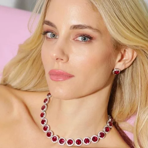 Η Δούκισσα Νομικού περπάτησε στην ίδια πασαρέλα με την Kendall Jenner