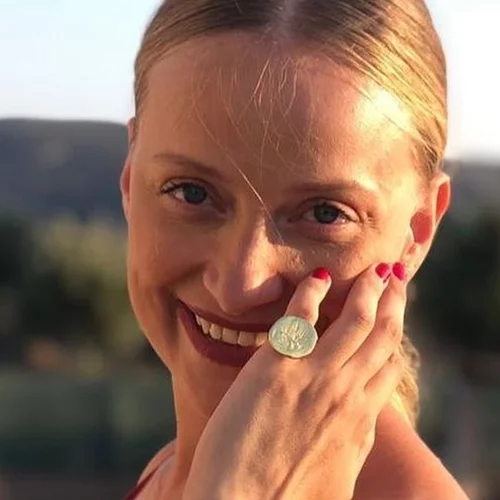 Η Λένα Δροσάκη ποζάρει με τον κατάξανθο γιο της, Αναστάση, στην πιο χαρούμενη φωτογραφία που θα δεις σήμερα