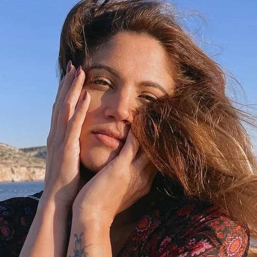 Μαίρη Συνατσάκη | "Mη μου την μετράτε την κοιλιά, όση κι αν είναι"