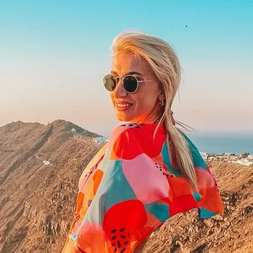 "Καρκίνος. Τον κοιτάω στα μάτια. Αν τον φοβάμαι; Φυσικά και τον φοβάμαι."