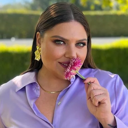 Αλέξης Τσίπρας σε Δανάη Μπάρκα | "Υπόσχομαι να σας κάνω follow στο Instagram…"