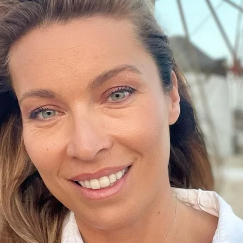 Μάργκω Πατίτσα | Δείτε πόσο πολύ έχει μεγαλώσει η κόρη της Μαριέττας Χρουσαλά - Η σπάνια φωτογραφία από τις καλοκαιρινές τους διακοπές