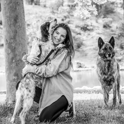 Η Εριέττα Κούρκουλου Λάτση είναι η σπάνια περίπτωση της πλούσιας γυναίκας με την οποία μπορούμε να ταυτιστούμε