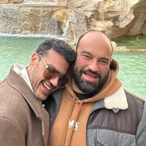 Παντελής Τουτουντζής | "Με έδιωξαν από μαγαζί επειδή με πήρε αγκαλιά ο σύντροφός μου"