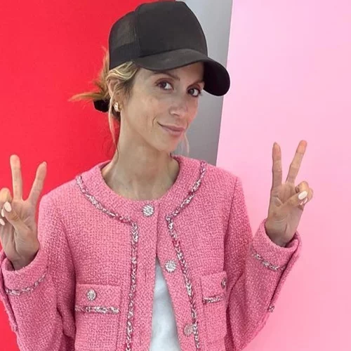 Σοφία Καρβέλα | Το γλυκό φιλί στον μικρό της γιο, Νέστορα Πανουργιά, που "έλιωσε" το Instagram