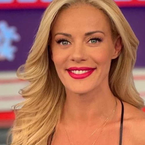 Ζέτα Μακρυπούλια | Σε θεματικό πάρκο μαζί με τις γλυκύτατες ανιψιές της