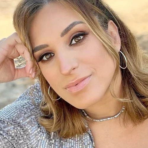 Αντιγόνη Ψυχράμη | Με cut out φόρεμα στην πρώτη δημόσια εμφάνιση μετά τη γέννηση της κόρης της