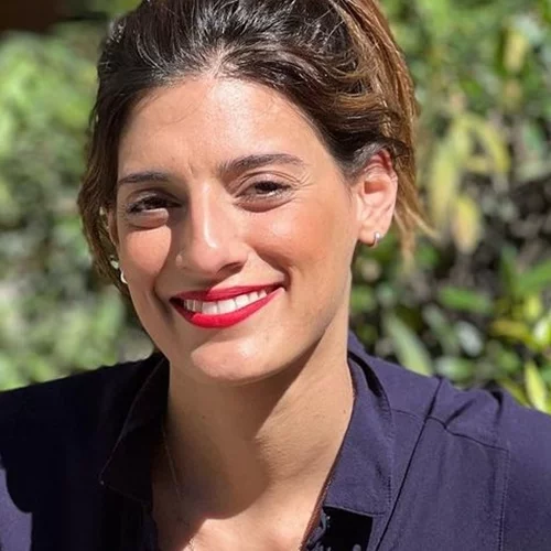 Χριστίνα Χειλά Φαμέλη | Η βραδινή εμφάνιση με το απόλυτο φθινοπωρινό χρώμα