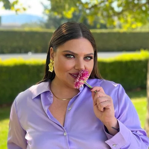 Δανάη Μπάρκα | Το φρέσκο (και super easy) μακιγιάζ του 10λεπτου που κάνει μόνη της πριν βγει on air