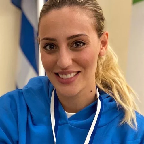 Άννα Κορακάκη | "Μετά θα είμαι σνομπ εάν προσπεράσω τα μικρόφωνα;" - Η έντονη δυσαρέσκειά της για την υποδοχή στο Αεροδρόμιο