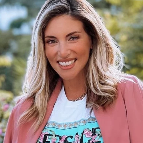 Ο Μάξιμος και η Σιέννα Μιχοπούλου είναι τα πιο αγαπημένα αδέρφια και η Αθηνά Οικονομάκου η πιο ευτυχισμένη μαμά