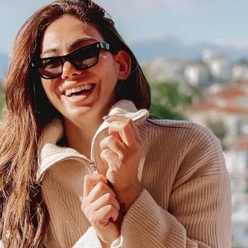 Ευρυδίκη Βαλαβάνη | To ευρύχωρο σαλόνι της είναι μία ωδή στα γήινα χρώματα και το rustic design