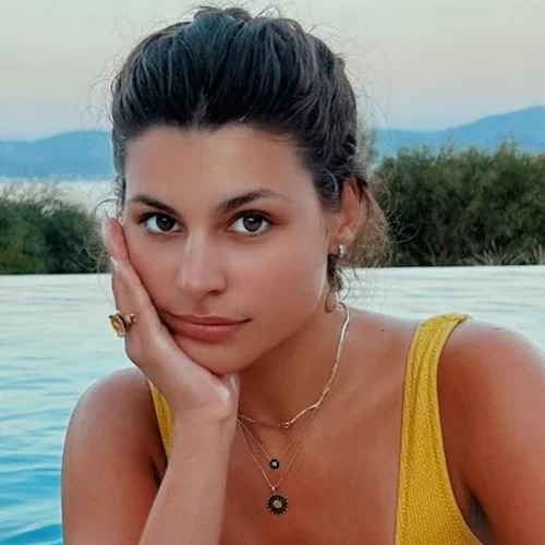 Δανάη Παππά | Ποζάρει στο πλευρό του αγαπημένου της στην πιο αυθόρμητη, full in love selfie τους