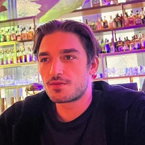 Nικόλας Ευαγγελάτος | Ο γιος του Νίκου Ευαγγελάτου και της Τατιάνας Στεφανίδου είναι ερωτευμένος με Περουβιανή καλλονή