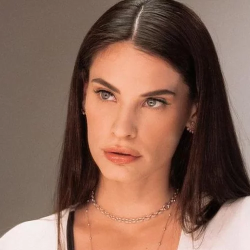 Χριστίνα Μπόμπα | Η απάντηση της στα αρνητικά σχόλια που δέχτηκε από γυναίκες για την εμφάνισή της