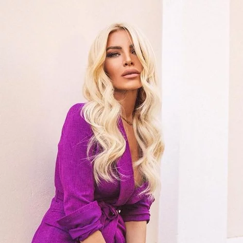 Τέλος τα μακριά μαλλιά για την Κατερίνα Καινούργιου | Το κοντό κούρεμα που την ανανέωσε πλήρως