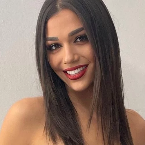 Μελίνα Νικολαΐδη | Η κόρη της Δέσποινας Βανδή διασκέδασε στην Άννα Βίσση φορώντας το πιο λαμπερό, mini φόρεμα