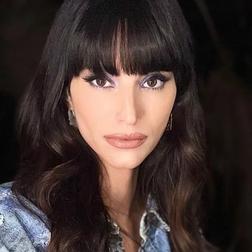 Το σπίτι της Ηλιάνας Παπαγεωργίου συνδυάζει υπέροχα το κλασικό με το μοντέρνο | Η φαντασμαγορική ντουλάπα και το τεράστιο μπαλκόνι