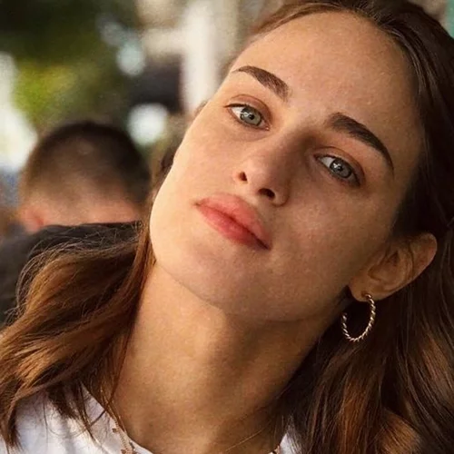 Η Μαρία Βοσκοπούλου μόλις δημοσίευσε την πιο γλυκιά φωτογραφία από τα παιδικά της χρόνια