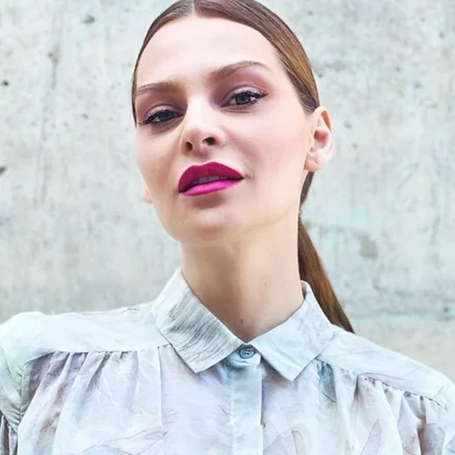 Υβόννη Μπόσνιακ | Η υπέροχη φωτογραφία της κατάξανθης κόρης της με τα υπέροχα μαλλιά και οι ευχές για τα γενέθλιά της