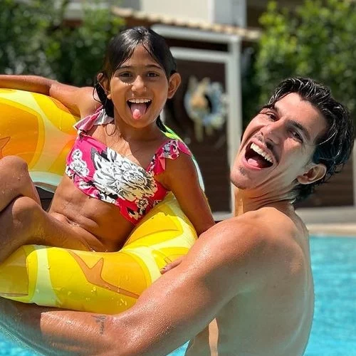 Ο Παύλος και η Σοφία Γαλακτερού είναι -με διαφορά- τα πιο αγαπημένα αδέρφια | Οι 5 φωτογραφίες που το αποδεικνύουν