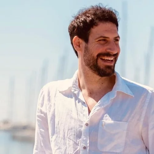 Θανάσης Πατριαρχέας | "Ήμουν μέσα και στον τρίτο τοκετό της γυναίκας μου, εγώ έκοψα τον ομφάλιο λώρο"