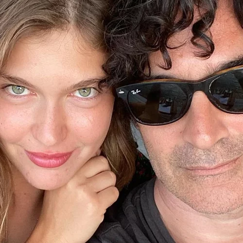 "Το ξέρω γκρίνιαζα κάθε μέρα, αλλά σήμερα μου έλειψαν τα γυρίσματα στους Παξούς" | Τα νοσταλγικά λόγια του Χριστόφορου Παπακαλιάτη