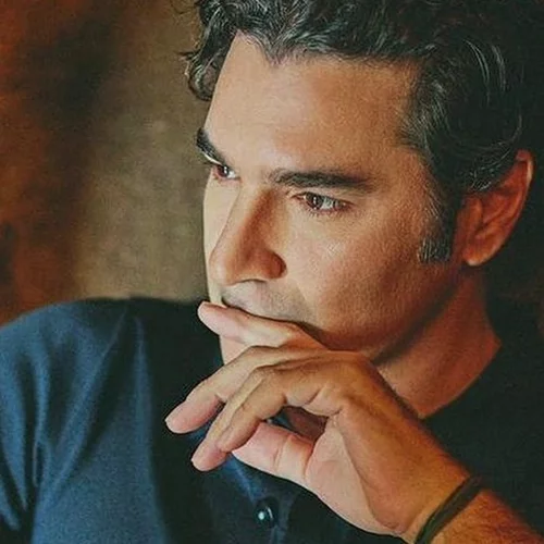 "Τίνος ήταν Χριστόφορε το παιδί;" | Ο Παπακαλιάτης 22 χρόνια μετά το "Να με Προσέχεις", λύνει τη μεγαλύτερη απορία μας