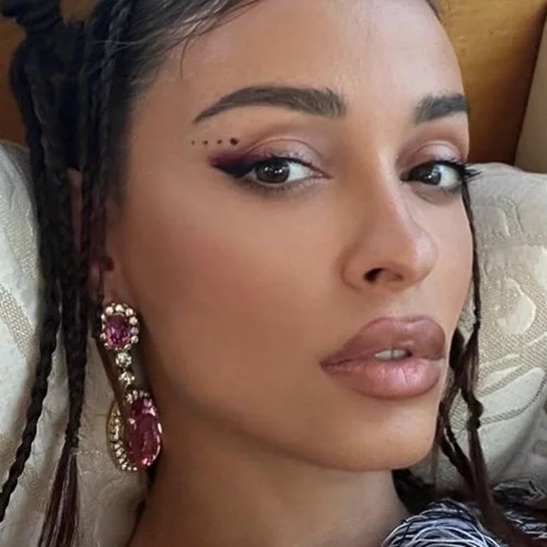 Μήπως η Ελένη Φουρέιρα αποκάλυψε το φύλο του μωρού της; Το κοινό βάζει τα δικά του στοιχήματα