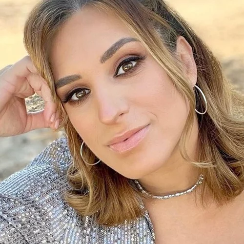 Αντιγόνη Ψυχράμη | Ποζάρει με φουσκωμένη κοιλίτσα λίγες μέρες πριν γίνει για δεύτερη φορά μαμά