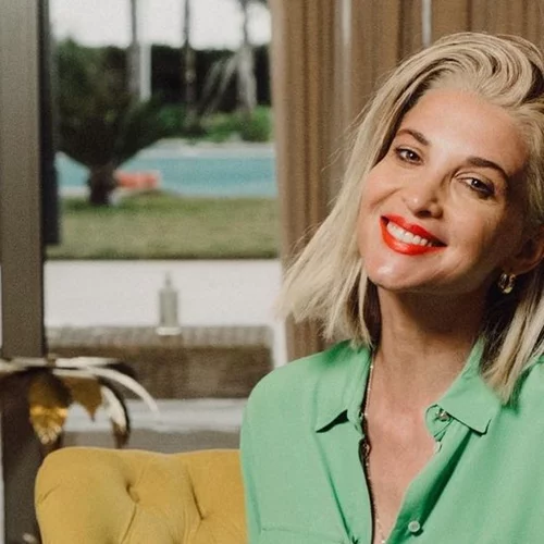 Νίκη Κάρτσωνα | Το all time favourite άρωμά της είναι αυτό που λατρεύει κι ο γιος της