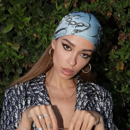 Ελένη Φουρέιρα | Ποζάρει με εφαρμοστό σέξι φόρεμα και η "κοιλίτσα" της είναι άφαντη