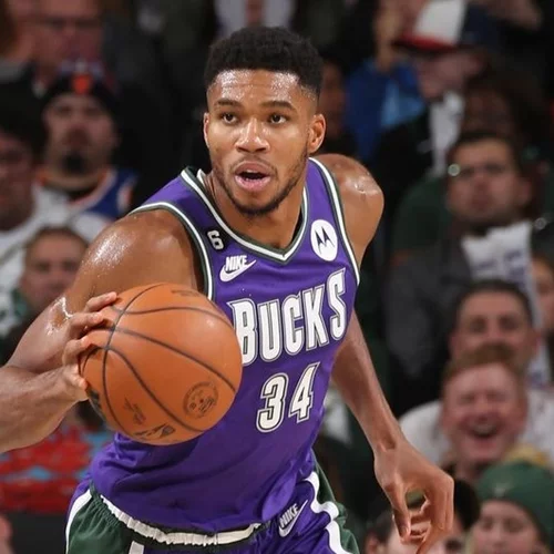 Γιάννης Αντετοκούνμπο | Η οικογενειακή φωτογραφία με την Mariah και τους κούκλους γιους τους που "σάρωσε" στα likes