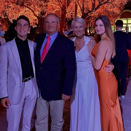 Νατάσα Παζαΐτη-Κώστας Καραμανλής | Τα δίδυμα παιδιά τους έγιναν 19 ετών! - Δείτε πόσο μεγάλωσαν!