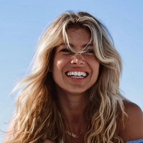 Βάσια Κωσταρά | Το μοντέρνο κούρεμά της που "αφαιρεί" χρόνια από το πρόσωπο