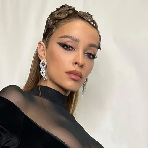 Η Ελένη Φουρέιρα είπε "ναι" στις αφέλειες | Δείτε το απρόσμενο και ιδιαίτερο hair look που μόλις υιθέτησε