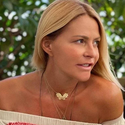 Ο Μάξιμος Κωστόπουλος έχει μεγαλώσει πολύ | Η σπάνια φωτογραφία που δημοσίευσε η Τζένη Μπαλατσινού με αφορμή τα 16α γενέθλιά του