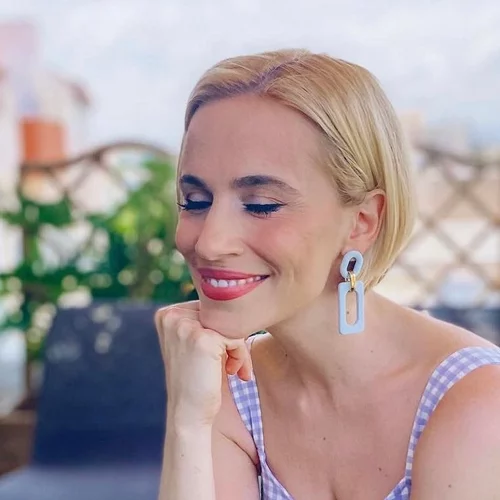 Η βεράντα της Νάντιας Μπουλέ είναι ό, τι πιο εντυπωσιακό είδαμε τελευταία | Με γρασίδι και εκπληκτική θέα