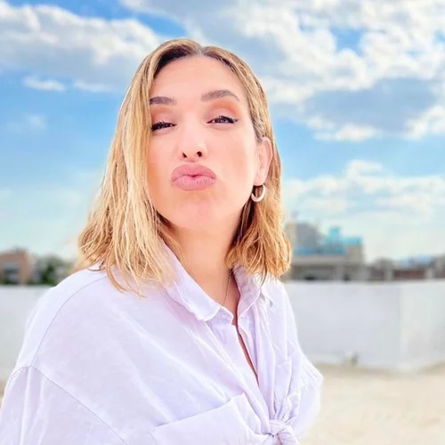 Αντιγόνη Ψυχράμη | Είναι έγκυος για δεύτερη φορά - oι φωτογραφίες με φουσκωμένη κοιλίτσα