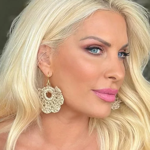 Η Ελένη Μενεγάκη υιοθέτησε ήδη το μεγαλύτερο nail trend του φθινοπώρου