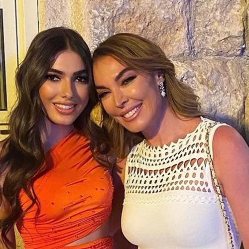 Λάμπης Ευαγγελάτος | Στην αποφοίτηση της αδερφής του, Λυδίας, μαζί με τον πατέρα του, Νίκο Ευαγγελάτο