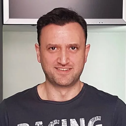 Celebrity News | Το #Metoo που θα έκαιγε μεγάλους σταρ της Ελλάδας, η λιποθυμία του Αργύρη Αγγέλου και η νευρικότητα του Γιώργου Παπαγεωργίου