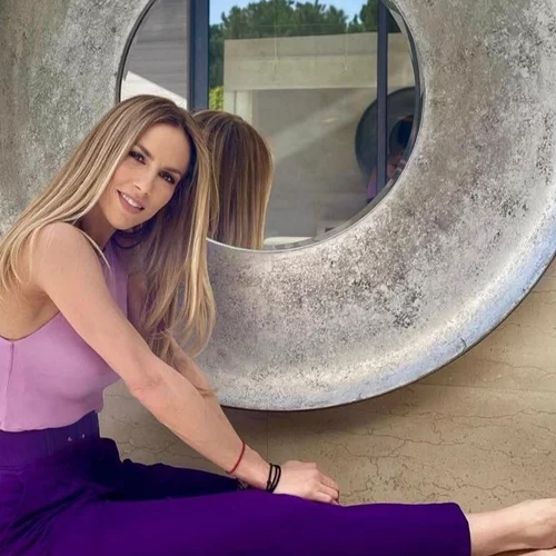 Δείτε τη Ντορέττα Παπαδημητρίου 16 χρόνια πριν | Ξανθιά, λεπτή αλλά όχι τόσο γυμνασμένη