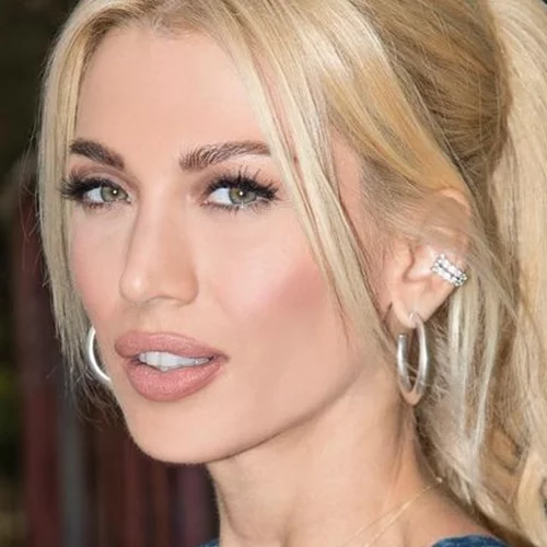 Κωνσταντίνα Σπυροπούλου | Αποκάλυψε πόσα κιλά έχει χάσει τρεις εβδομάδες μετά τη γέννηση του γιου της