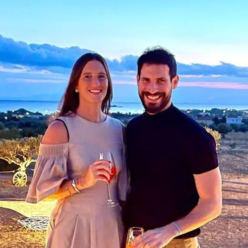 Θανάσης Πατριαρχέας | Η εγκυμονούσα σύζυγός του ποζάρει με φουσκωμένη κοιλίτσα