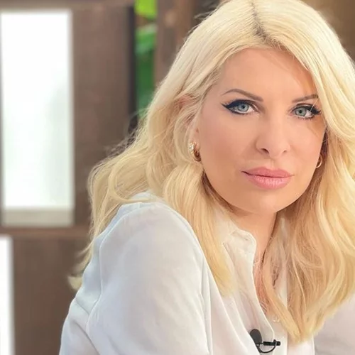 Ελένη Μενεγάκη | "Ήθελα πολύ και τα τέσσερα παιδιά, κυνηγούσα να τα κάνω"