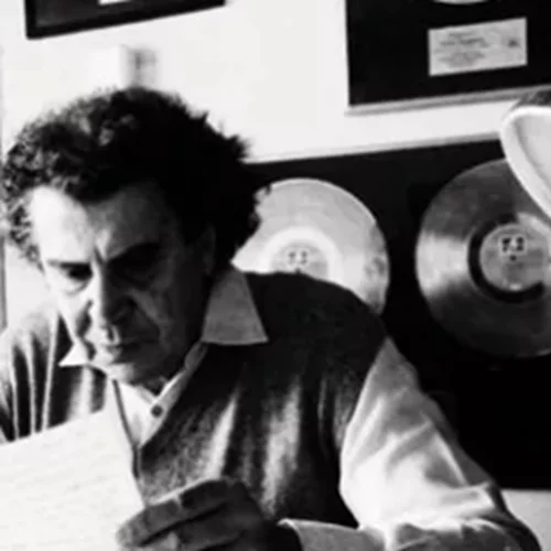 Tο 2025 ανακηρύσσεται έτος Μίκη Θεοδωράκη