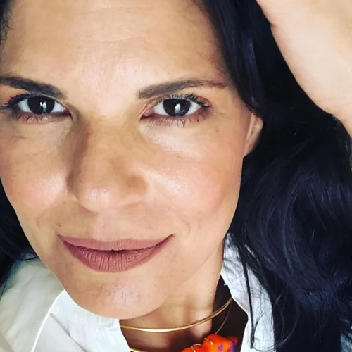 Μαρίνα Ασλάνογλου | Η στιγμή που ο σύζυγός της σώζει τα άλογά τους από τη φωτιά - "Πάει το κτήμα μας!"