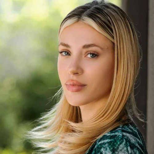 Γαρυφαλλιά Καληφώνη | "Ας πει κάποιος στην Καγιά να βγάζει αλλού τα κόμπλεξ της"