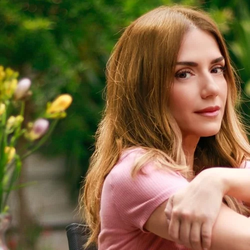 Η Βάσω Λασκαράκη και ο Λευτέρης Σουλτάτος είναι το πιο κομψό ζευγάρι και αυτή η φωτογραφία είναι η απόδειξη